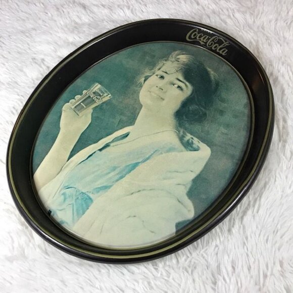 Vintage Coca-Cola Nostalgia Photograph Coca-Cola Cheers Lady Oval Tray - Picture 7 of 11